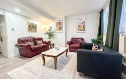𝟑 𝐁𝐞𝐝 𝟑 𝐁𝐚𝐭𝐡  Apt w/ Garden in Maida Vale