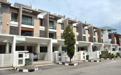 5BR 3Storey Cozy Gelugor Homestay 15pax