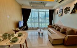 KK SUTERA AVENUE WT POOL OPP IMAGO 2BR 6pax【JSM】