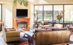 Ramada by Wyndham Tulsa Broken Arrow