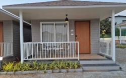 The Gold Beach Annexe