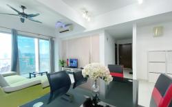 3 Bedroom KlccView@Balcony@High Floor@ Regalia