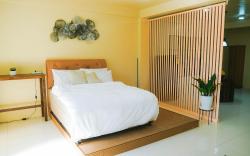 Lina Suites Deluxe Room 3