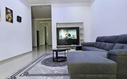 Qis Homestay Aircond + Xbox One