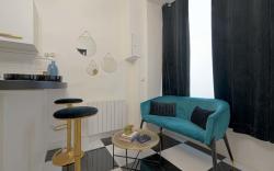 Fabulous two floor apartment in 9th