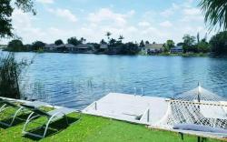 Lakeside Retreat ~ 3BR, 2BTH Near Hard Rock Casino