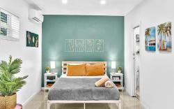 Boutique Vacation Studio - Beach, Sun & Casino DB5
