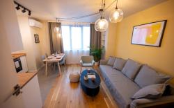 Design 1BDR Apartment near City Center
