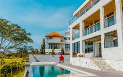 Villa Avocagolf by Nakula