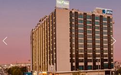 Pink Hotel Grand Anukampa