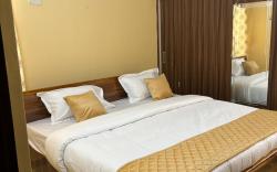 VARAHA GUEST INN LUXURY ROOMS