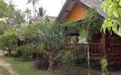 Pasai Beach Lodge