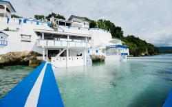 Rockwalled Beach Resort by Hiverooms