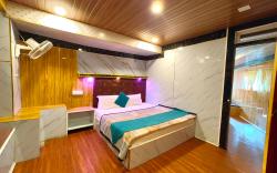 Goroomgo Rohila Lodge Lake View Mall Road Nainital