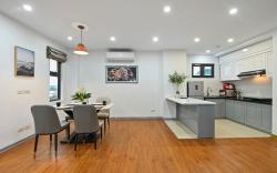 2BR apartment 20 Linh Lang near Lotte/Kim Ma