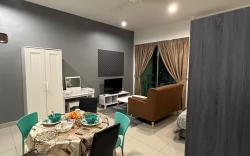 cozy cybersqaure with wifi 109