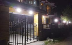 Orange Sky Homestays Jibhi