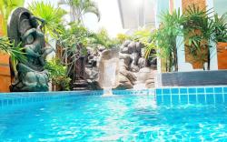 JOOPLAND Luxury Pool Villa Pattaya Walking Street