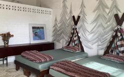 Cọ Cùn Homestay/ Handmade/ Paintings (single beds)