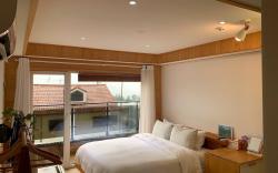A#2 Terrace with Sea View, Beautiful Sunset in the West, Emotional Accommodation