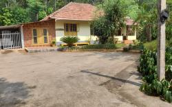 Soms getaway Estate stay 