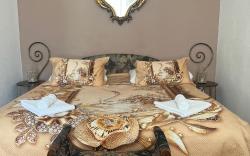 New Libra Grande Venetian Style Apartment