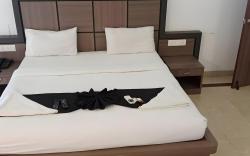 Mount Heera Hotel-Alandur