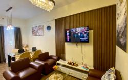 2BR Condo unit TRANSIENT with balcony and PARKING