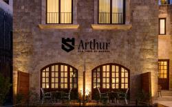 Arthur Suites