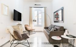 Sleep Like an Italian Poet in Charming, Retreat 