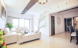 Delightfully Designed 3 BHK Apartment - Santacruz