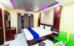 Goroomgo Arya Palace CT Road Near Sea Beach Puri 