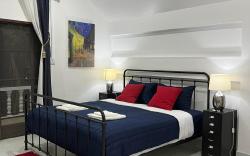 Luxury Villa Studio in Private Estate (Top LVL)