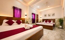 Kamal Dham Hotel - Near Prem Mandir 