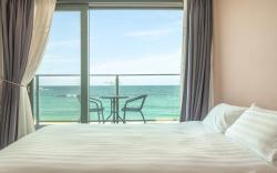 Goseong Littlesquare Oceanview Pension