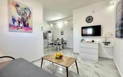 Lovely LimeApartments