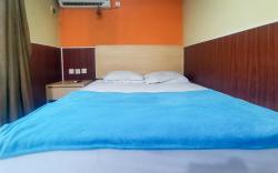 Hotel Container Inn Mitra RedDoorz