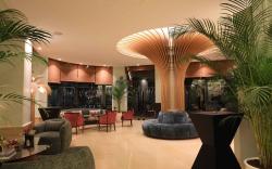 Warwick Palm Beach Hotel