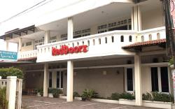Nuri Indah Syariah Hotel