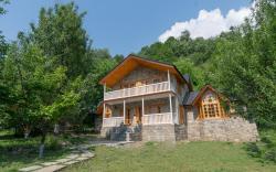 Somvan Chalet by Mick-Hans