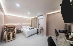 Seongnam Donkihotel