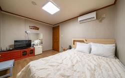 Cheonan Adora