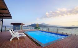 Intouch Riverside Hotel