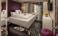 Staypineapple, An Artful Hotel, Midtown