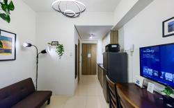 Condotel 1BR Unit w/ Balcony FAME Residences #FM09