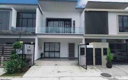 Permas Landed house Small gather