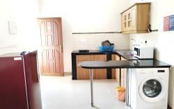 Seacoast Retreat- Lovely 2 BHK apartment with pool