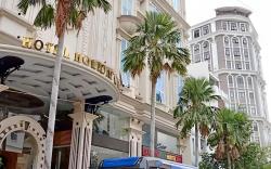 Holiday One Hotel