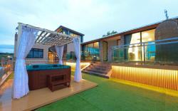 Phu Plearn Ta Pool Villas Khaoyai บ้านหลังเล็ก