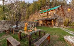 ELIVAAS 4 BHK with Garden & Sauna - Skylounge